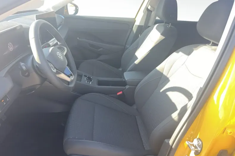 Volkswagen T-Roc din 2025 cu 758 km - oferta VOL155011 - foto 9