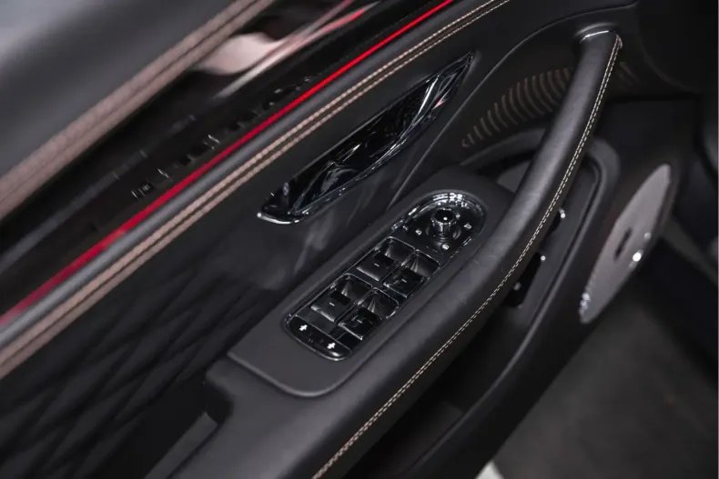 Bentley Flying Spur din 2023 cu 22.000 km - oferta BEN155013 - foto 25