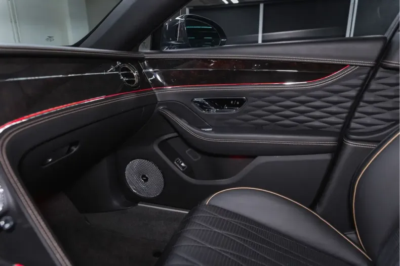 Bentley Flying Spur din 2023 cu 22.000 km - oferta BEN155013 - foto 29