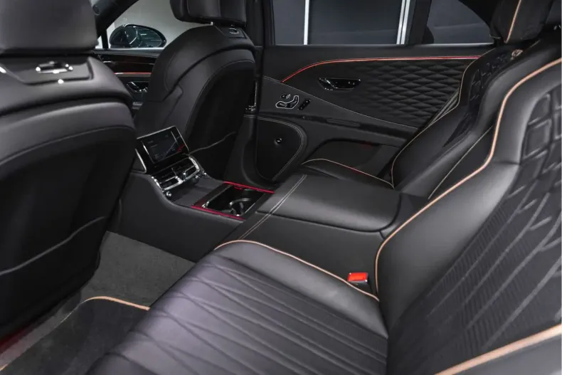 Bentley Flying Spur din 2023 cu 22.000 km - oferta BEN155013 - foto 33