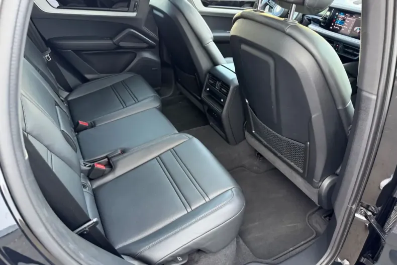 Porsche Cayenne din 2024 cu 10.900 km - oferta POR155019 - foto 13