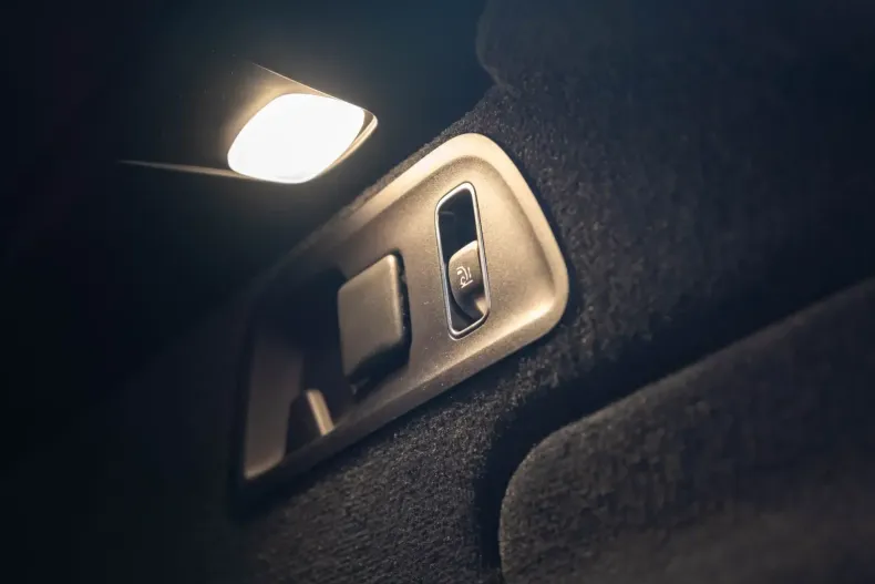 Mercedes-Benz GLE 350 din 2025 cu 104.876 km - oferta MER155035 - foto 33