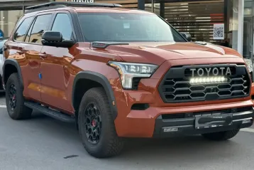 Toyota Sequoia din 2024 - oferta TOY155037