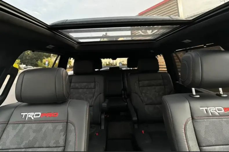 Toyota Sequoia din 2024 cu 1.000 km - oferta TOY155037 - foto 13