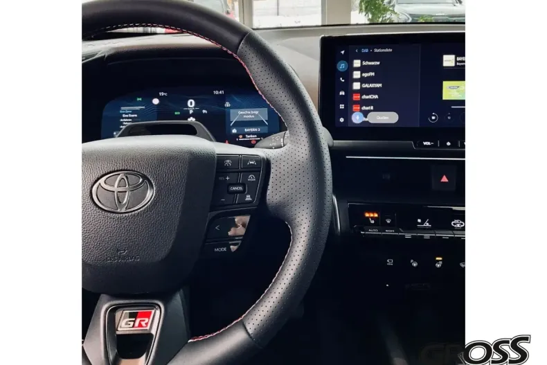 Toyota C-HR din 2024 cu 17.500 km - oferta TOY155055 - foto 21