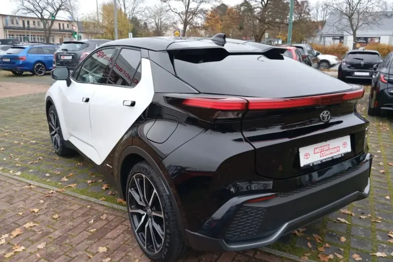 Toyota C-HR din 2024 cu 13.296 km - oferta TOY155057 - foto 4