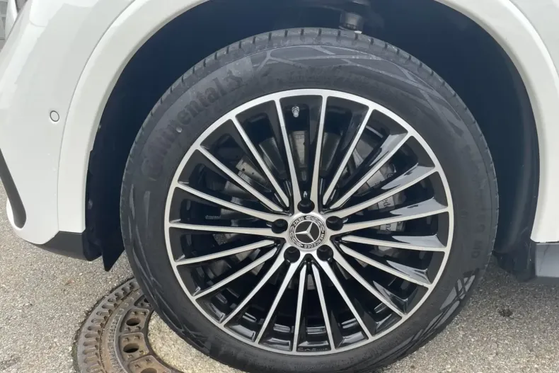 Mercedes-Benz GLC 200 din 2024 cu 17.994 km - oferta MER155059 - foto 11