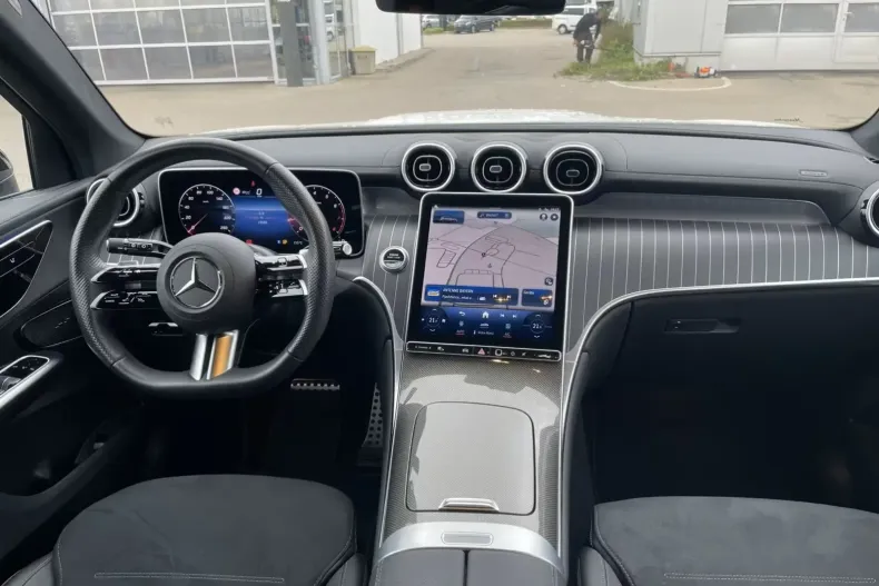 Mercedes-Benz GLC 200 din 2024 cu 17.994 km - oferta MER155059 - foto 13