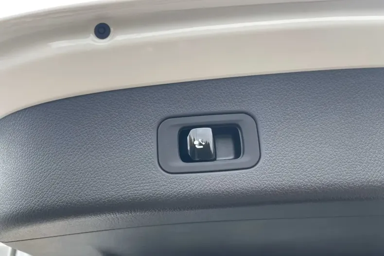 Mercedes-Benz GLC 200 din 2024 cu 17.994 km - oferta MER155059 - foto 15