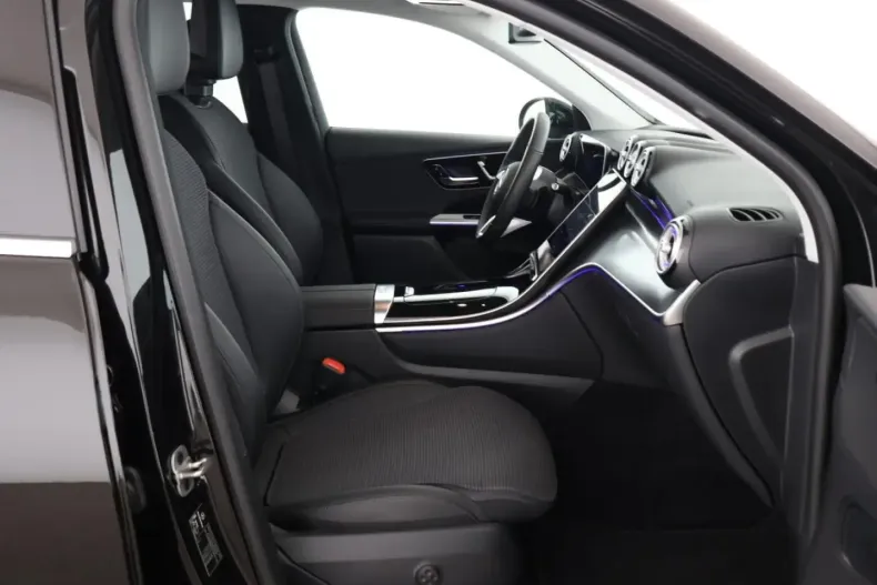 Mercedes-Benz GLC 200 din 2024 cu 4.965 km - oferta MER155063 - foto 11