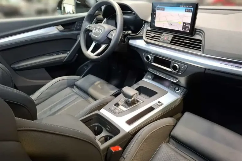 Audi Q5 din 2024 cu 8.680 km - oferta AUD155066 - foto 12