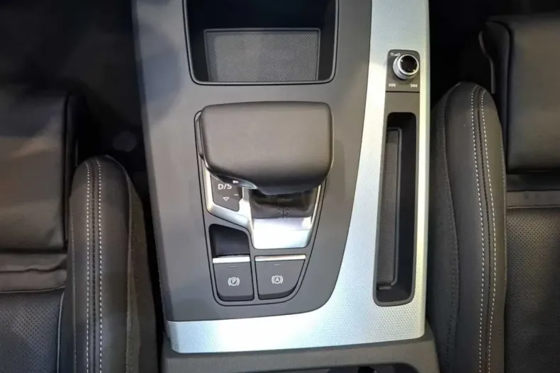 Audi Q5 din 2024 cu 8.680 km - oferta AUD155066 - foto 16