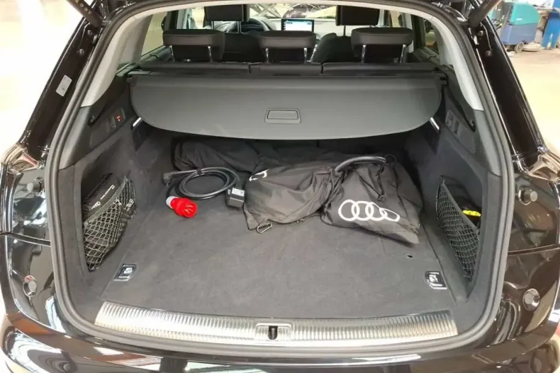 Audi Q5 din 2024 cu 8.680 km - oferta AUD155066 - foto 20