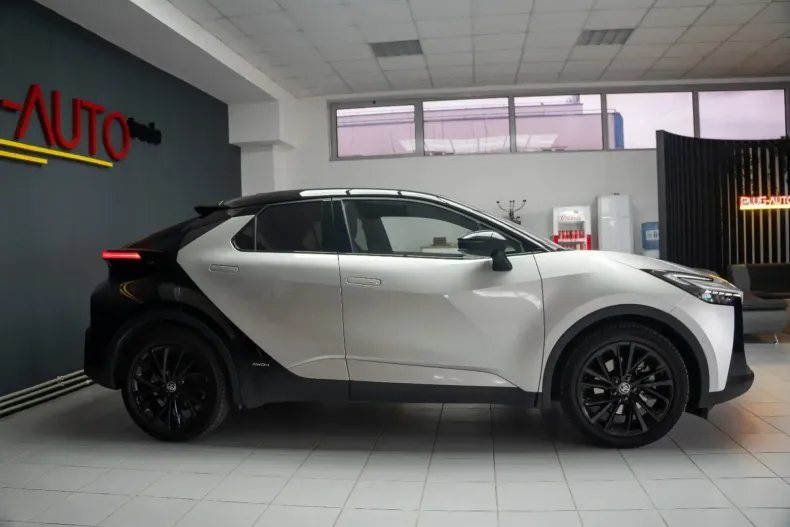 Toyota C-HR din 2024 cu 15.000 km - oferta TOY155068 - foto 3
