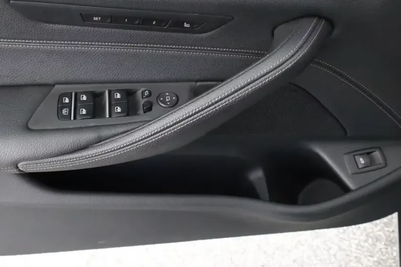 BMW 530 din 2020 cu 68.317 km - oferta BMW155070 - foto 10