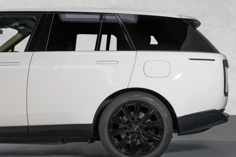 Land Rover Range Rover din 2024 cu 13.512 km - oferta LAN155075 - foto 12