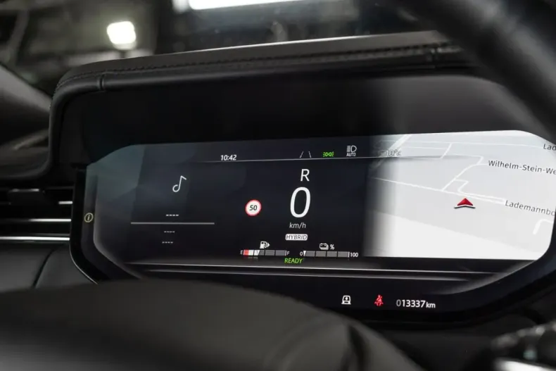 Land Rover Range Rover din 2024 cu 13.512 km - oferta LAN155075 - foto 31