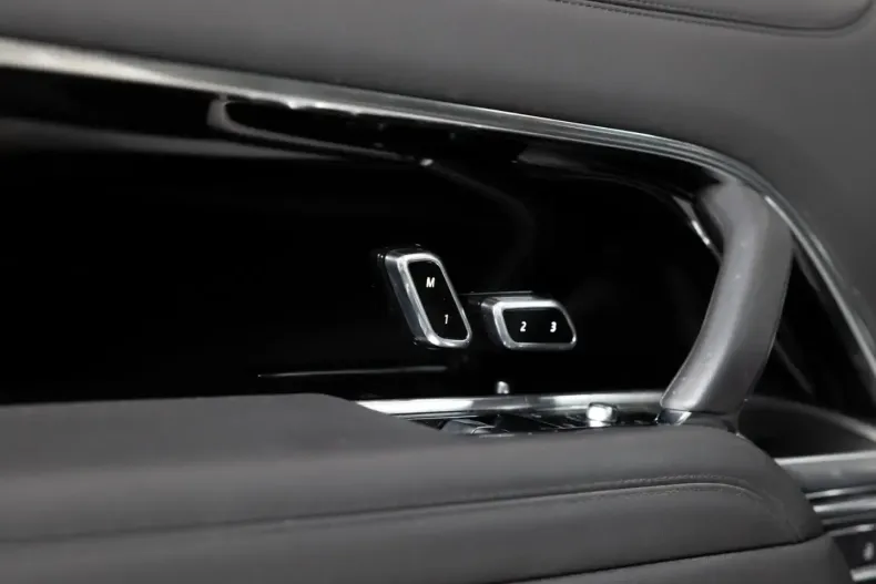 Land Rover Range Rover din 2024 cu 13.512 km - oferta LAN155075 - foto 39