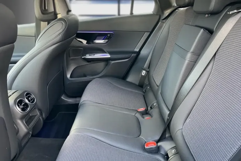 Mercedes-Benz GLC 200 din 2025 cu 14.574 km - oferta MER155078 - foto 8