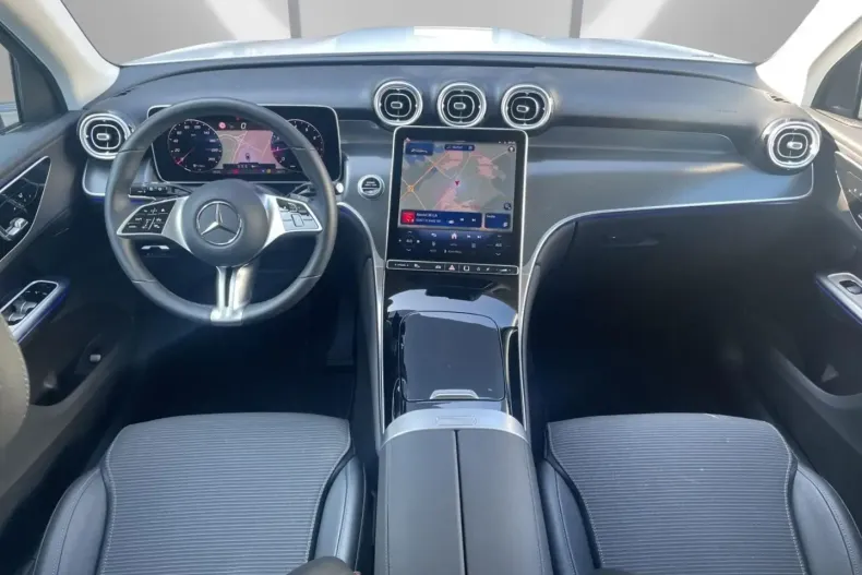 Mercedes-Benz GLC 200 din 2024 cu 8.778 km - oferta MER155092 - foto 8