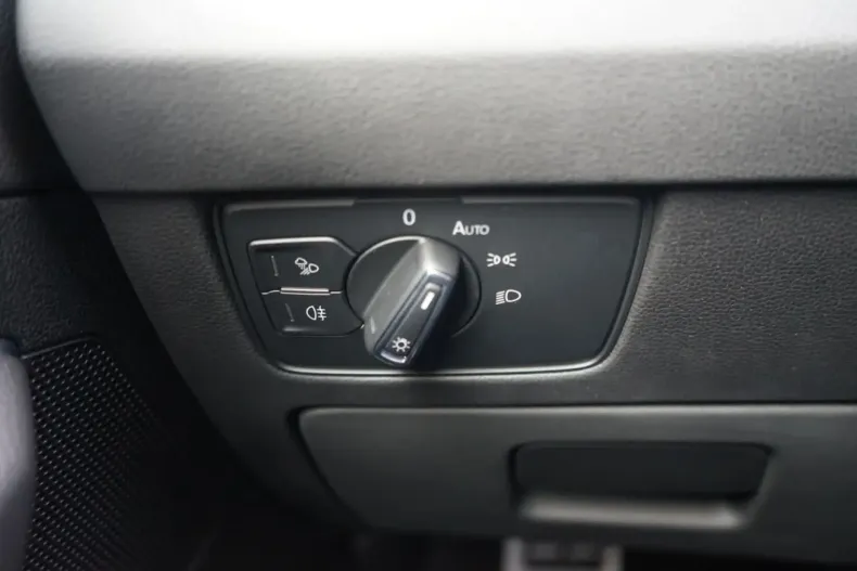 Volkswagen Arteon din 2022 cu 98.477 km - oferta VOL155101 - foto 15