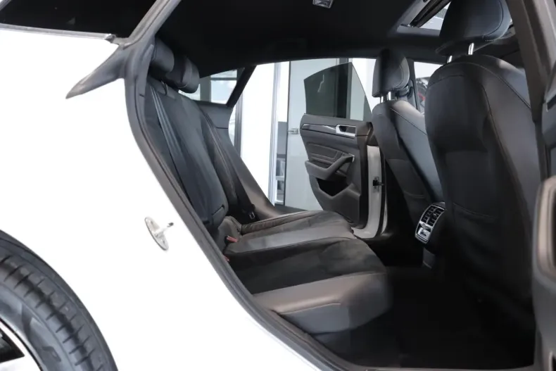 Volkswagen Arteon din 2021 cu 66.932 km - oferta VOL155102 - foto 14