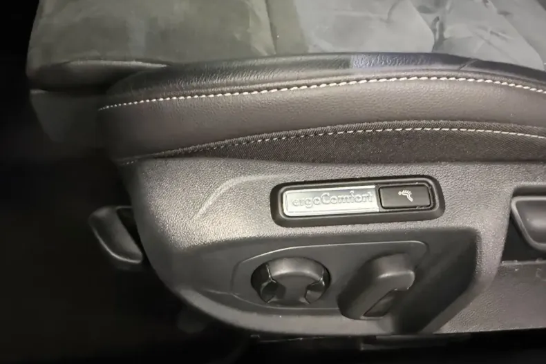 Volkswagen Arteon din 2023 cu 86.500 km - oferta VOL155104 - foto 31