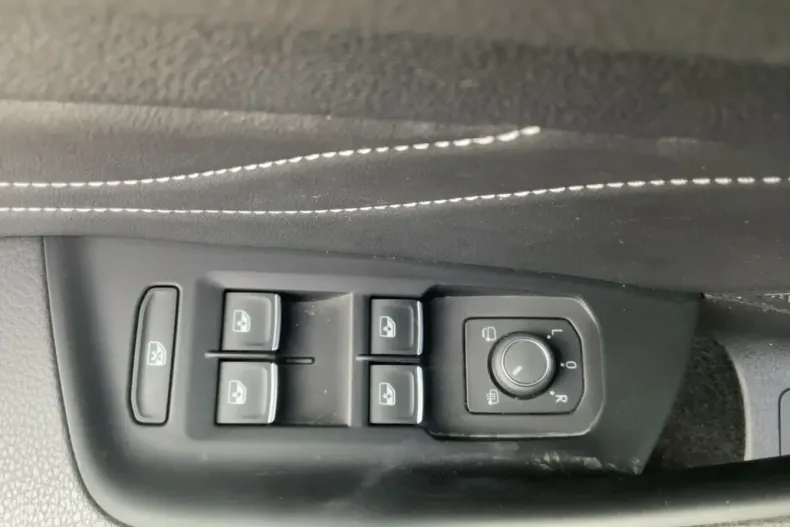 Volkswagen Arteon din 2021 cu 39.183 km - oferta VOL155107 - foto 17