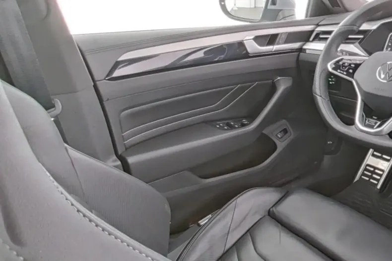 Volkswagen Arteon din 2022 cu 61.198 km - oferta VOL155108 - foto 11