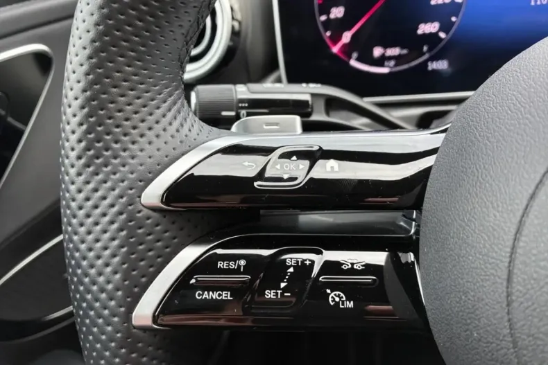 Mercedes-Benz C 180 din 2024 cu 11.050 km - oferta MER155110 - foto 23