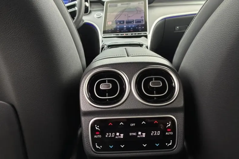 Mercedes-Benz C 180 din 2024 cu 11.050 km - oferta MER155110 - foto 24