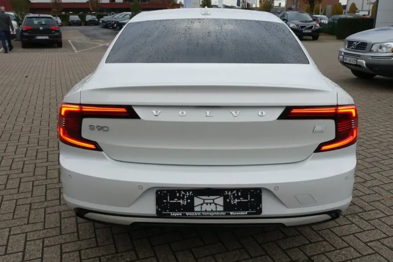 Volvo S90 din 2025 cu 23.350 km - oferta VOL155113 - foto 4