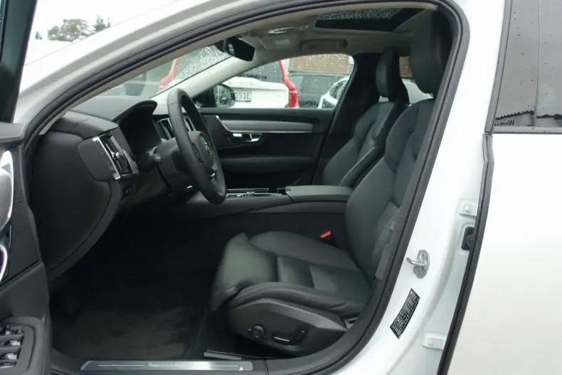 Volvo S90 din 2025 cu 23.350 km - oferta VOL155113 - foto 8