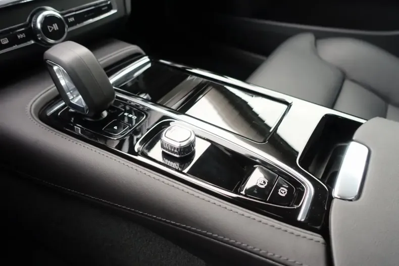 Volvo S90 din 2025 cu 23.350 km - oferta VOL155113 - foto 16