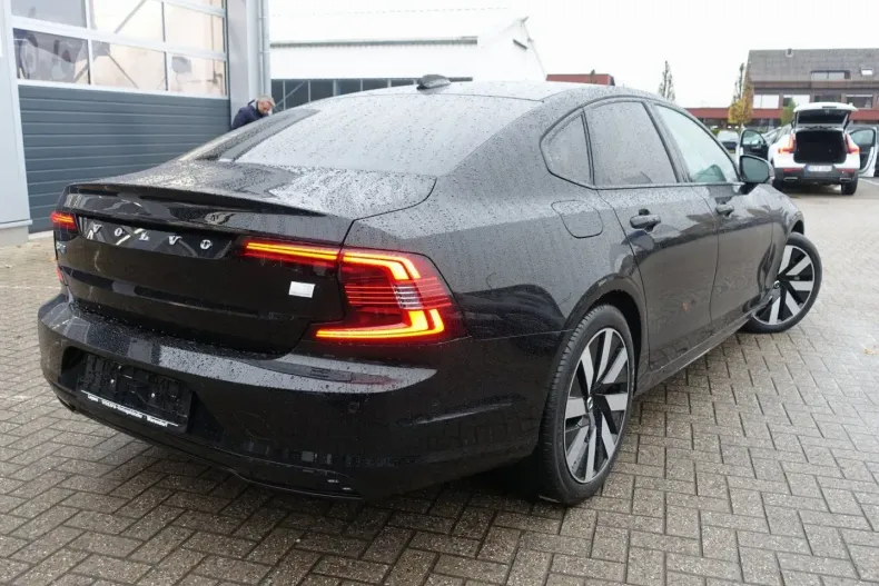 Volvo S90 din 2024 cu 24.750 km - oferta VOL155116 - foto 2