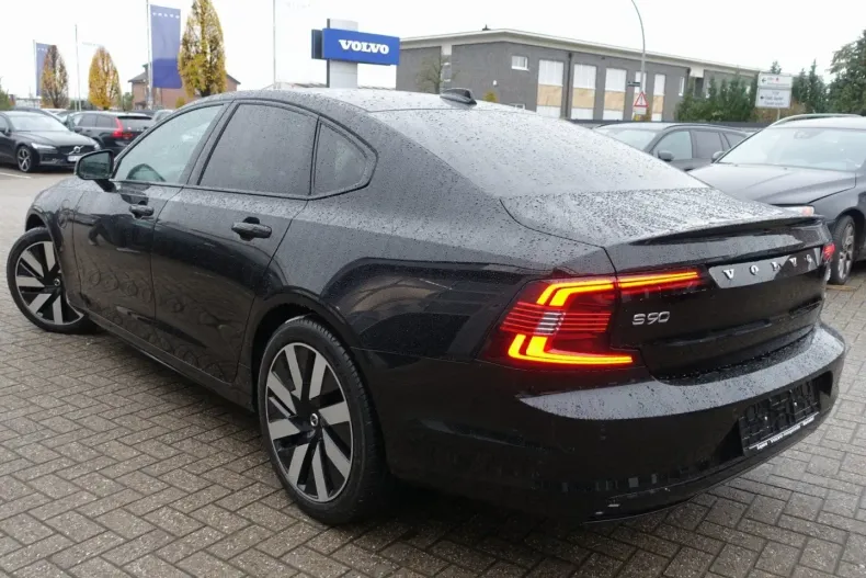 Volvo S90 din 2024 cu 24.750 km - oferta VOL155116 - foto 4