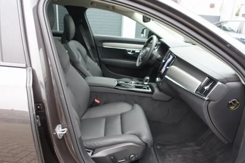 Volvo V90 din 2025 cu 26.690 km - oferta VOL155117 - foto 9