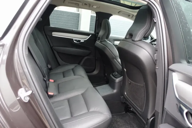 Volvo V90 din 2025 cu 26.690 km - oferta VOL155117 - foto 10