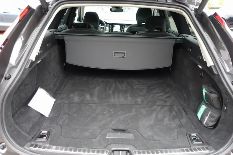 Volvo V90 din 2025 cu 26.690 km - oferta VOL155117 - foto 12