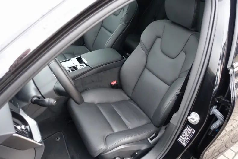 Volvo V60 din 2025 cu 15.406 km - oferta VOL155118 - foto 11