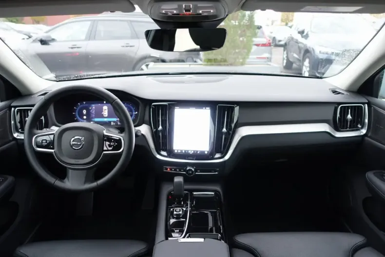 Volvo V60 din 2025 cu 15.406 km - oferta VOL155118 - foto 12