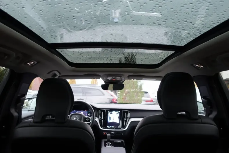 Volvo V60 din 2025 cu 15.406 km - oferta VOL155118 - foto 26