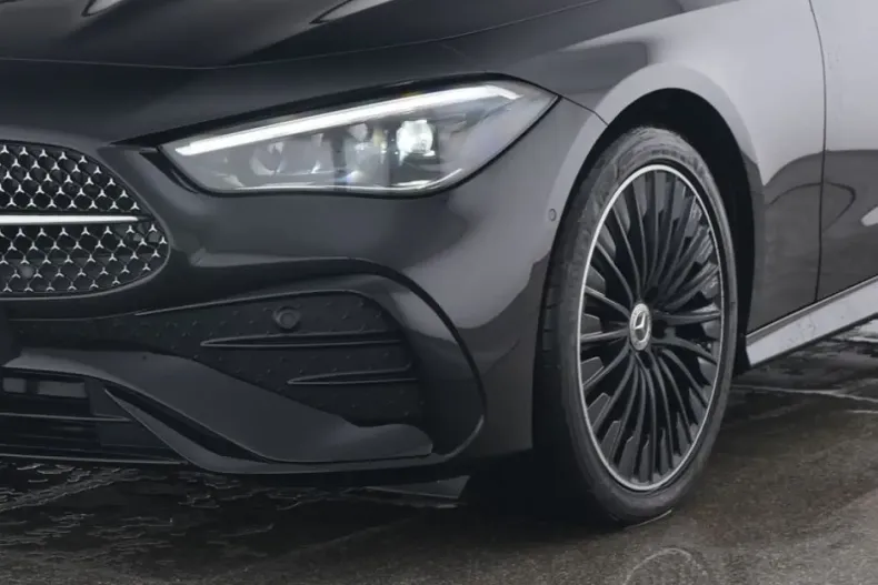 Mercedes-Benz CLE 200 din 2024 cu 17.556 km - oferta MER155123 - foto 4