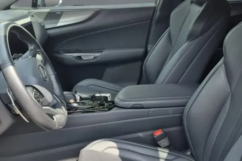 Lexus NX 350h din 2024 cu 25.165 km - oferta LEX155127 - foto 9