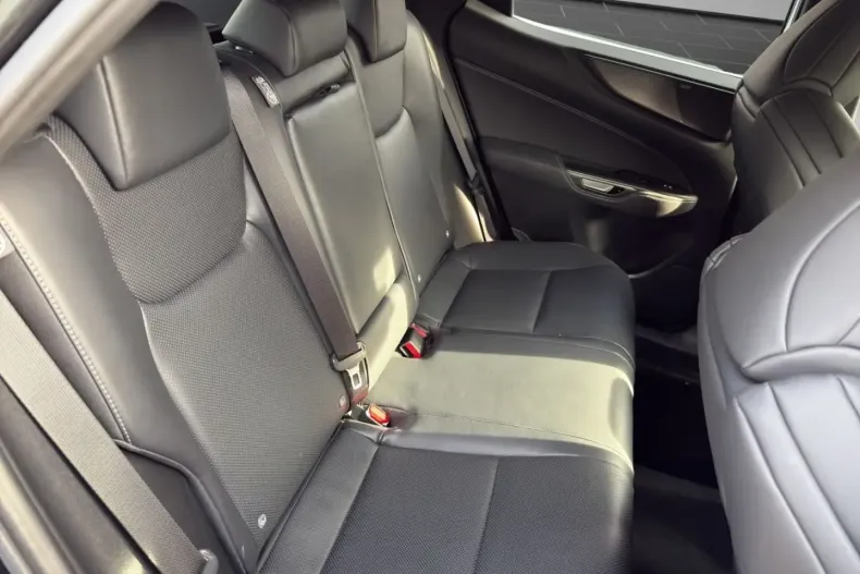 Lexus NX 350h din 2024 cu 25.165 km - oferta LEX155127 - foto 17