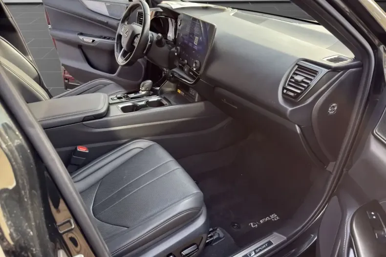 Lexus NX 350h din 2024 cu 25.165 km - oferta LEX155127 - foto 18