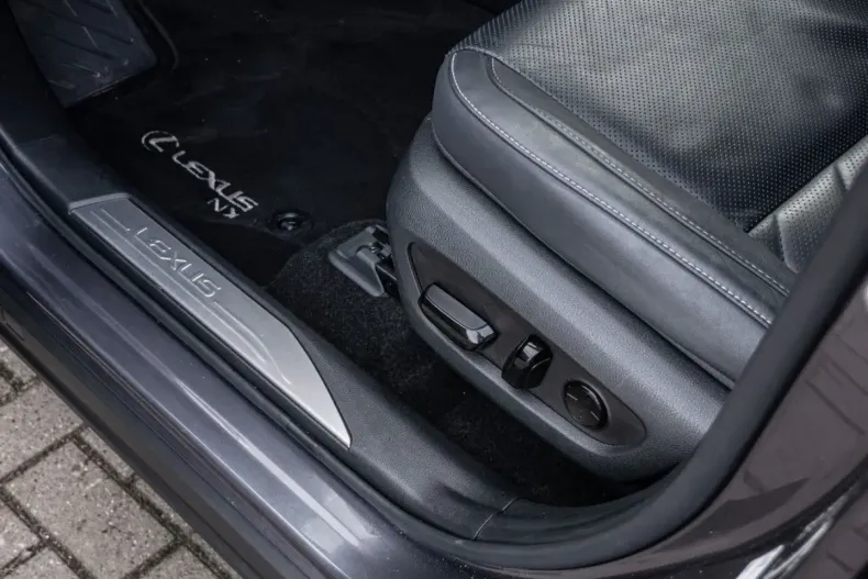 Lexus NX 450h din 2022 cu 45.397 km - oferta LEX155129 - foto 40