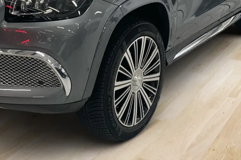 Mercedes-Benz GLS 600 din 2024 cu 19.576 km - oferta MER155136 - foto 6