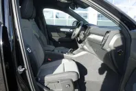 Volvo XC40 din 2024 cu 9.450 km - oferta VOL155146 - foto 9