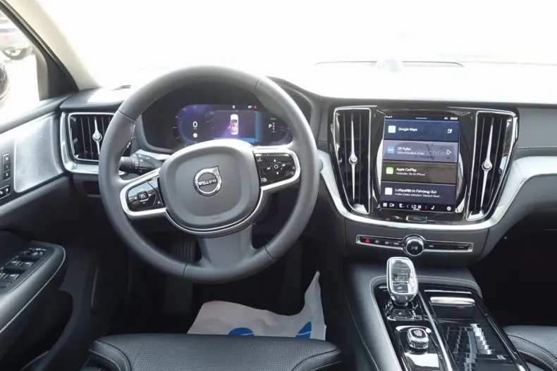 Volvo S60 din 2024 cu 27.050 km - oferta VOL155147 - foto 13